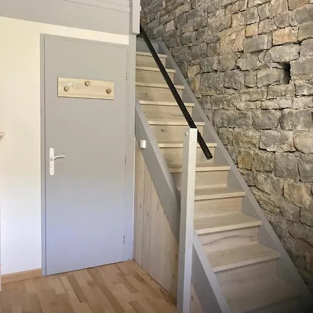 La Chambre Des Bobines Montigny-sur-l'Ain Buitenkant foto